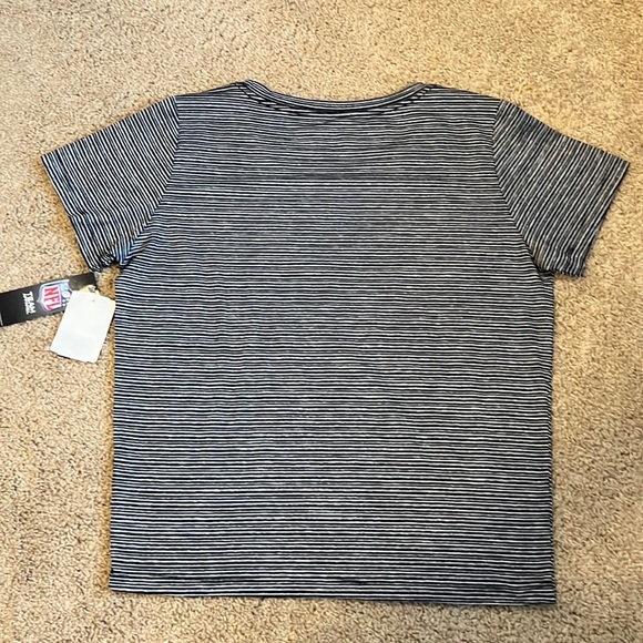 NFL Team Apparel Cincinnati Bengals Women’s Tshirt Large - Picture 5 of 5